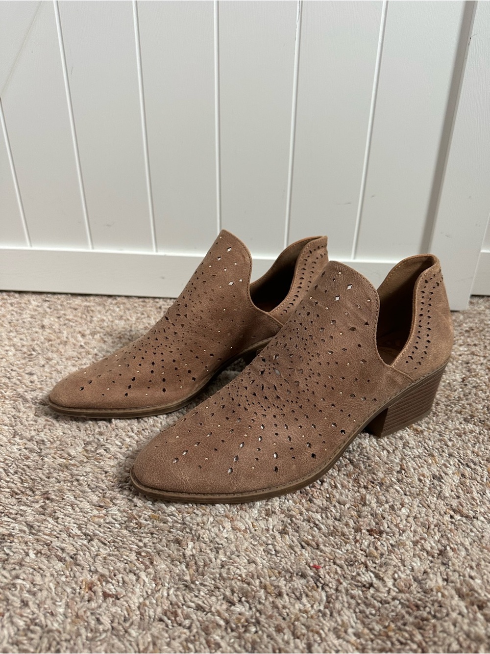 Fergalicious Women’s Size 10 Tan Laser Cut Ankle Booties Block Heel